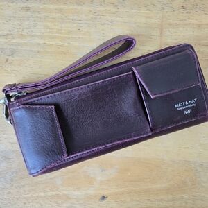 Matt & Nat Plum Vegan Leather Zip Wristlet Wallet